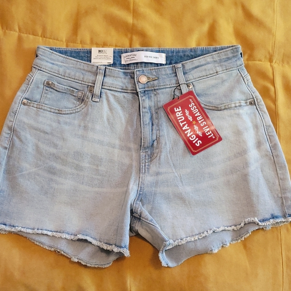 Short Jeans